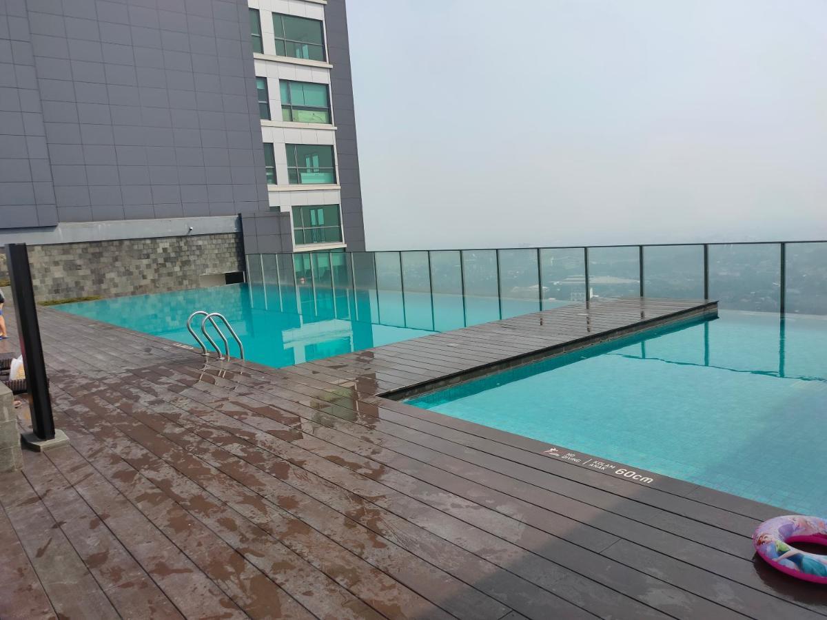 Super Penthouse Stmoritz Apartment, Lippomall Puri Indah Jakarta Exterior photo